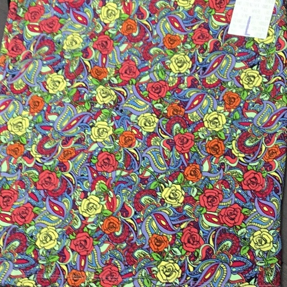 Lularoe Cassie - Picture 2 of 2